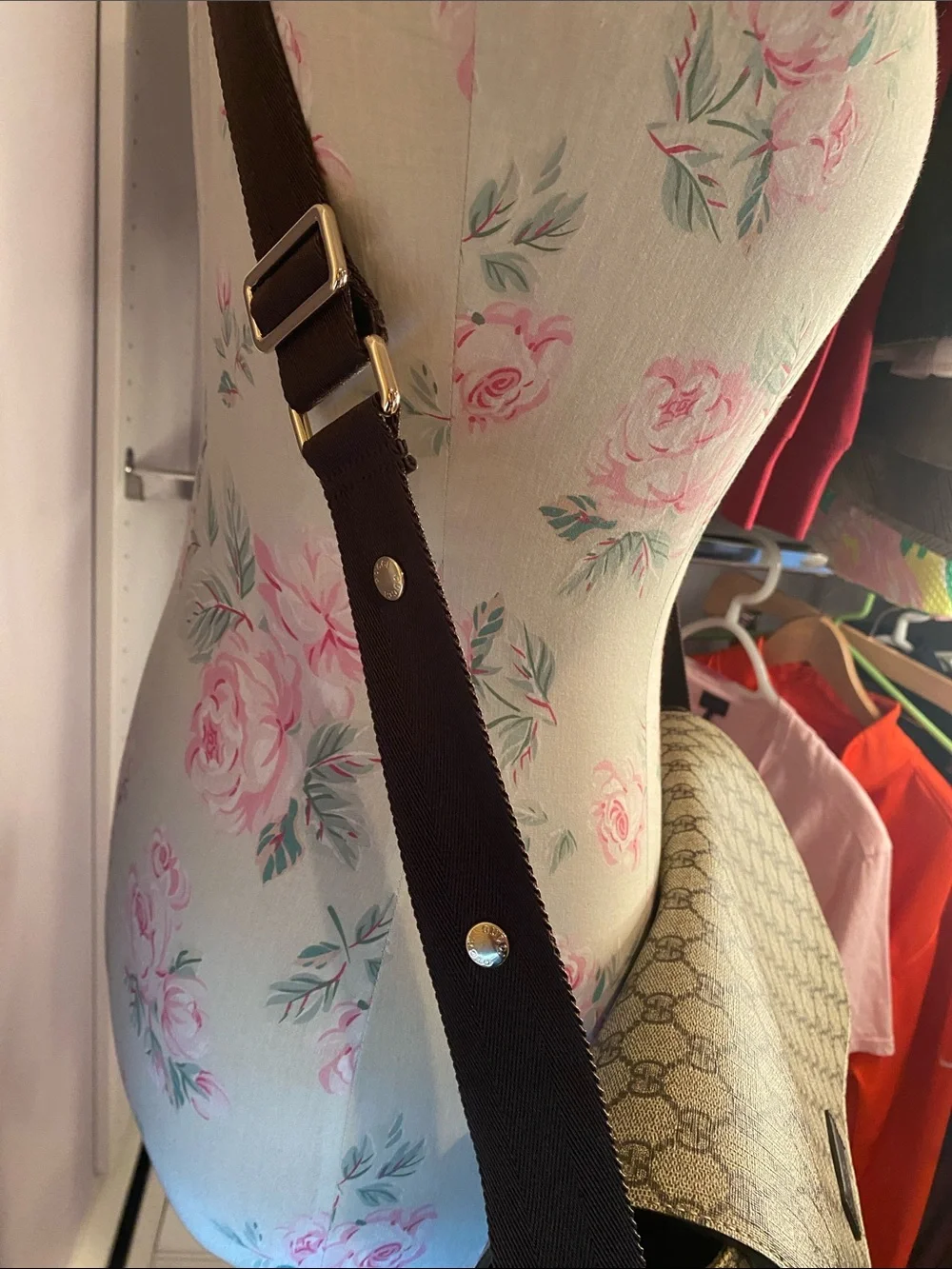 Gucci messenger bag